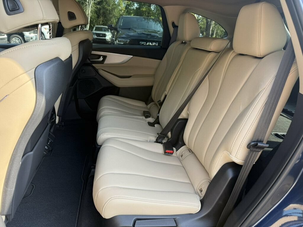 Used 2025 Acura MDX FWD image 8