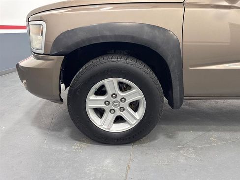 Used 2009 Dodge Dakota Big Horn RWD image 9