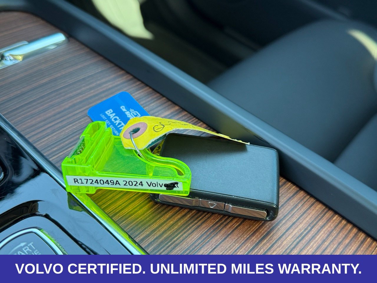 Certified 2024 Volvo XC60 B5 Plus w/ Protection Package Premier AWD/4WD image 43
