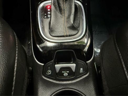 Used 2019 Jeep Compass Limited AWD/4WD image 20
