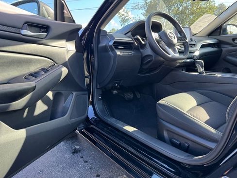 Certified 2024 Nissan Altima 2.5 SV image 13