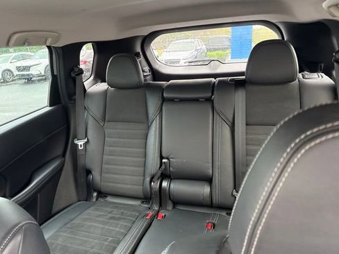 Used 2023 Mitsubishi Outlander SE AWD/4WD image 15