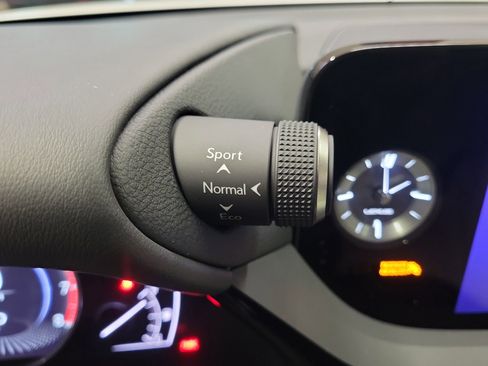 New 2025 Lexus ES 350 w/ Premium Package image 10