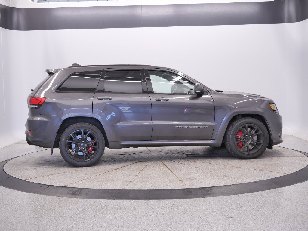 Used 2017 Jeep Grand Cherokee SRT AWD/4WD image 6