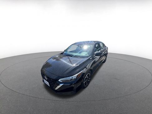 Used 2025 Nissan Sentra SV FWD image 3