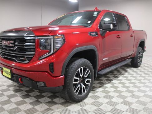 Used 2024 GMC Sierra 1500 AT4 w/ Technology Package image 7
