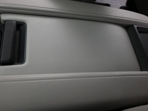 Used 2025 Toyota Grand Highlander AWD Hybrid image 41