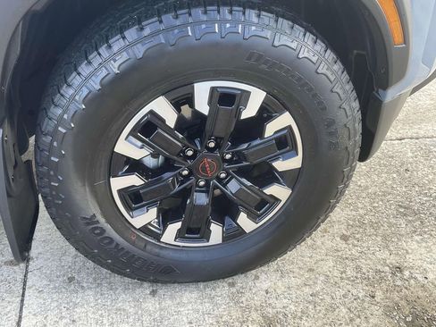 Used 2024 Nissan Frontier Pro-X w/ Pro Convenience Package image 7