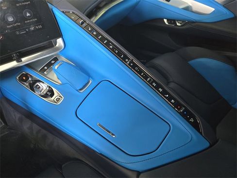 Used 2023 Chevrolet Corvette Stingray Premium Cpe w/ Z51 Performance Package image 18