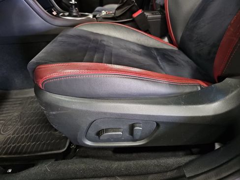 Used 2020 Subaru WRX STI AWD/4WD image 17