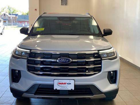 New 2026 Ford Explorer Active w/ Active Comfort Package AWD/4WD image 3