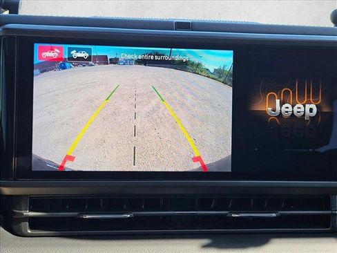 Used 2026 Jeep Wrangler Rubicon AWD/4WD image 17