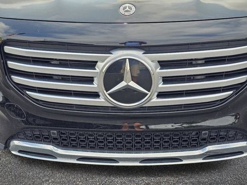 Used 2024 Mercedes-Benz GLB 250 image 4