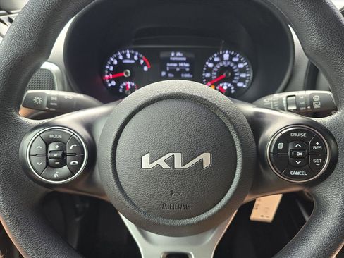 Used 2022 Kia Soul LX image 23