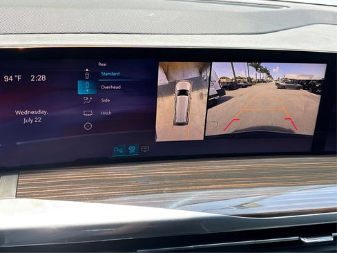 New 2026 Cadillac Escalade ESV Luxury AWD/4WD image 24