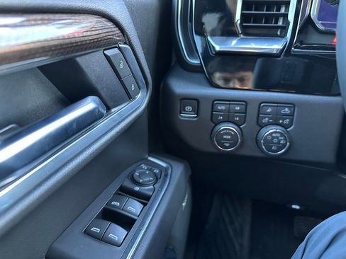 Used 2025 Chevrolet Silverado 1500 RST w/ Dark Appearance Package image 10