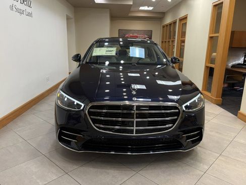 New 2026 Mercedes-Benz S 580 4MATIC Sedan image 2