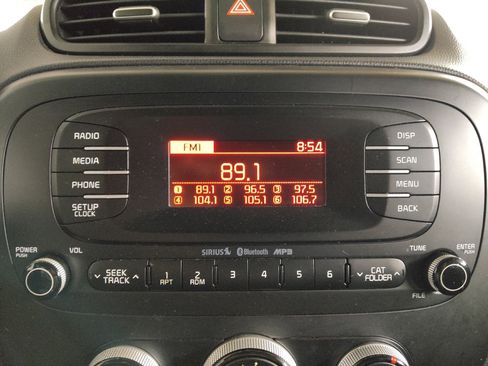 Used 2016 Kia Soul image 25