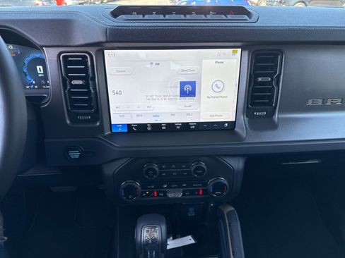 New 2025 Ford Bronco Badlands AWD/4WD image 5