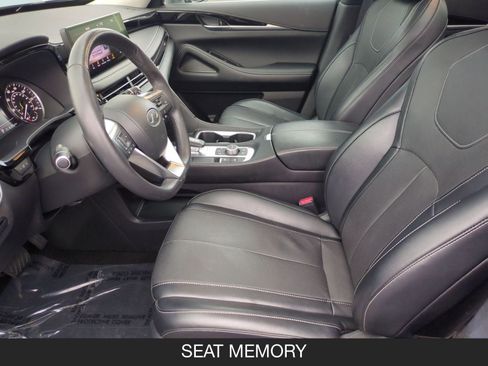 Certified 2024 INFINITI QX60 Pure image 14