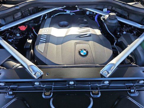 New 2026 BMW X5 sDrive40i w/ Climate Comfort Package image 32