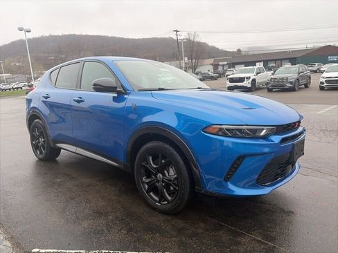 Used 2024 Dodge Hornet R/T w/ Tech Pack w/o Parking image 3