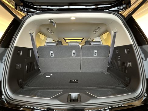 New 2026 INFINITI QX80 Luxe w/ Exterior Package image 25