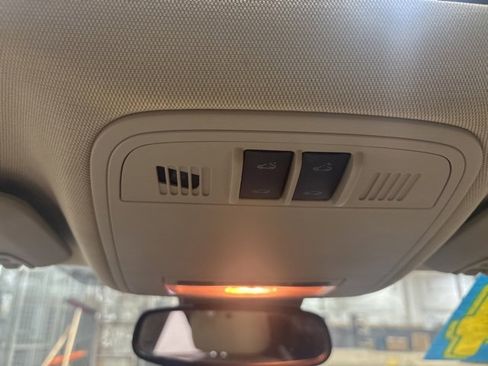 Used 2014 Buick Regal image 22