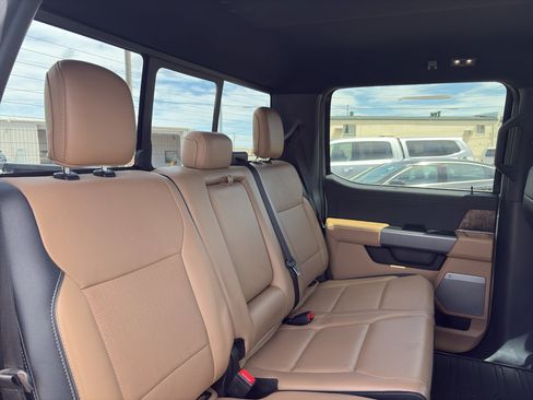 Used 2021 Ford F150 Lariat AWD/4WD image 16