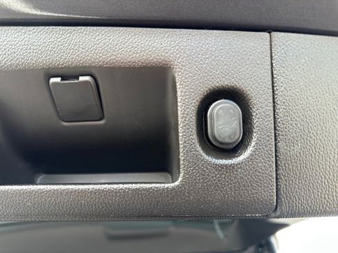 Used 2015 GMC Yukon SLT w/ Open Road Package image 24