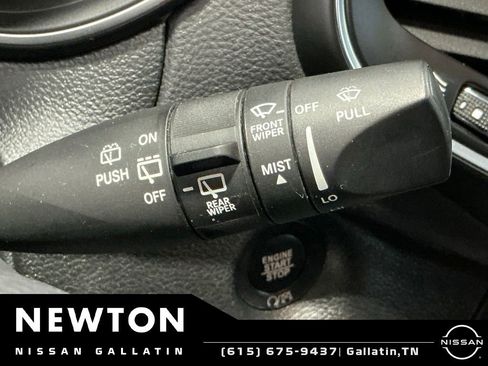 Used 2021 Jeep Cherokee Latitude Lux w/ Comfort/Convenience Group AWD/4WD image 48