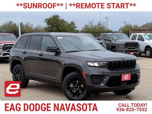 New 2025 Jeep Grand Cherokee Altitude image 1