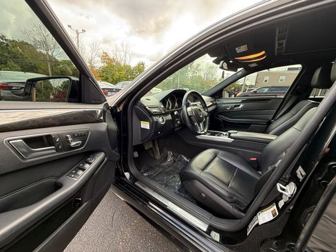 Used 2014 Mercedes-Benz E 350 Sedan image 11