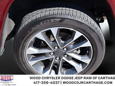 Used 2025 Jeep Grand Cherokee Overland w/ Trailer Tow Package AWD/4WD image 31