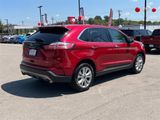 Used 2022 Ford Edge Titanium image 4