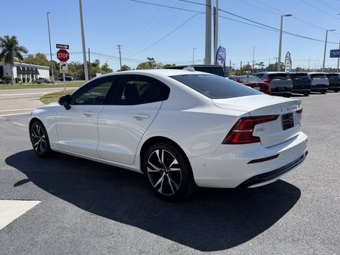 Certified 2023 Volvo S60 B5 Plus image 5