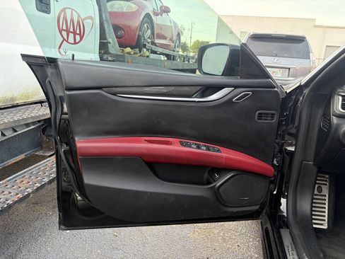 Used 2016 Maserati Ghibli S RWD image 14