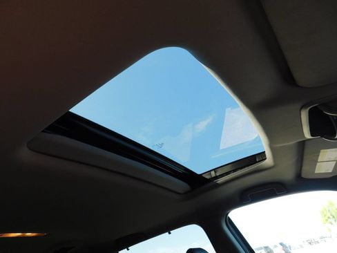 Certified 2022 Honda Pilot Special Edition image 3