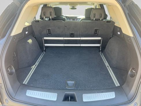 Used 2017 Cadillac XT5 Luxury w/ Driver Awareness Package image 29