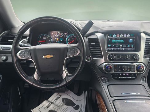 Used 2020 Chevrolet Tahoe Premier RWD image 9