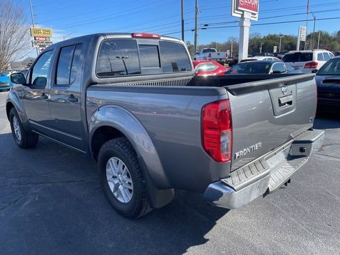Used 2019 Nissan Frontier SV image 6