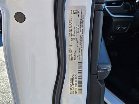 New 2025 Jeep Grand Cherokee L Laredo w/ Luxury Tech Group I image 7