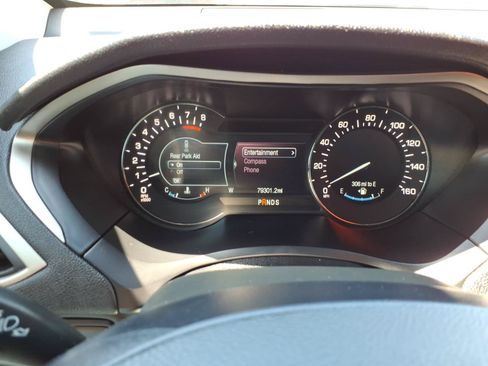 Used 2016 Lincoln MKZ w/ Equipment Group 300A Reserve FWD image 17
