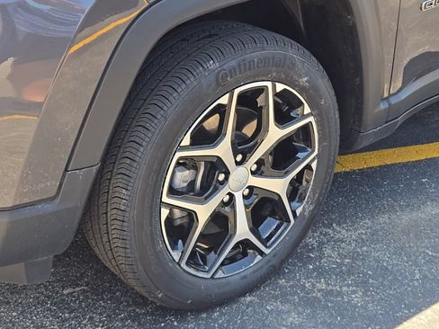 Certified 2024 Jeep Compass Limited AWD/4WD image 7