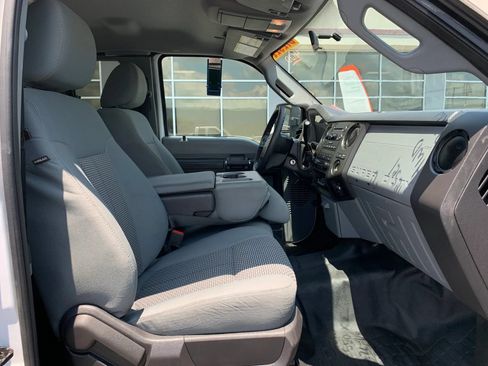 Used 2016 Ford F550 4x4 SuperCab Super Duty image 23