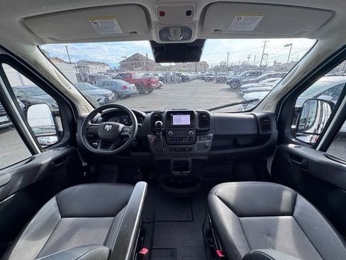 Used 2026 RAM ProMaster 2500 w/ Convenience Group FWD image 14
