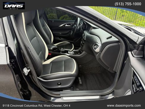 Used 2017 INFINITI QX30 Sport w/ Sport Leather Package FWD image 28