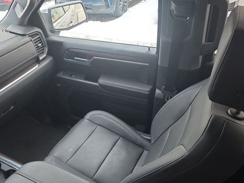 Used 2023 GMC Sierra 1500 SLT w/ SLT Convenience Package image 19