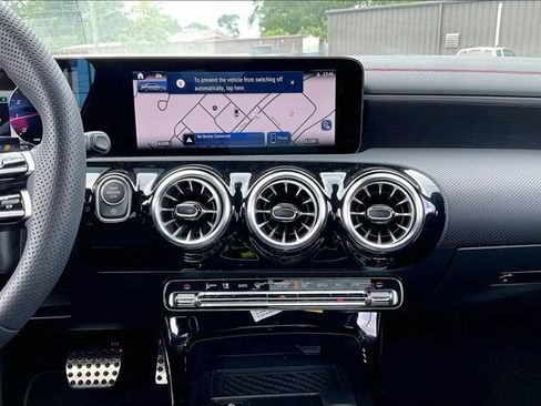 Used 2025 Mercedes-Benz CLA 250 image 9