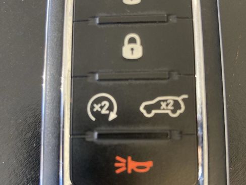 Used 2023 Jeep Grand Cherokee 4WD 4xe image 40